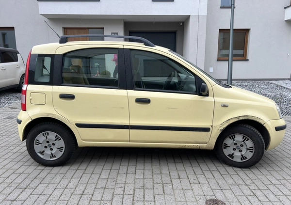 Fiat Panda cena 4000 przebieg: 174091, rok produkcji 2006 z Częstochowa małe 277